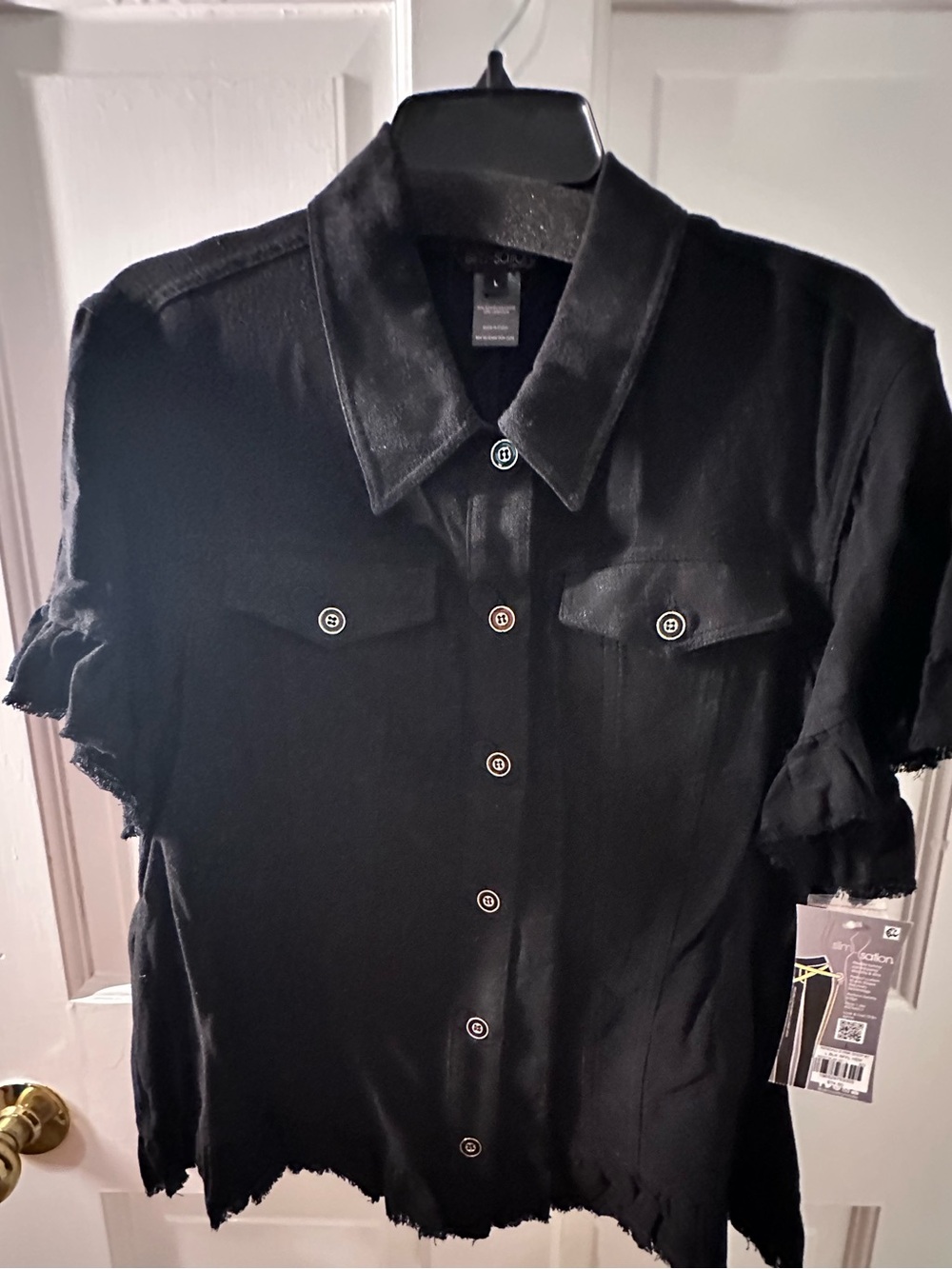 Slim Sation Black Button-Front Short Sleeve Shirt